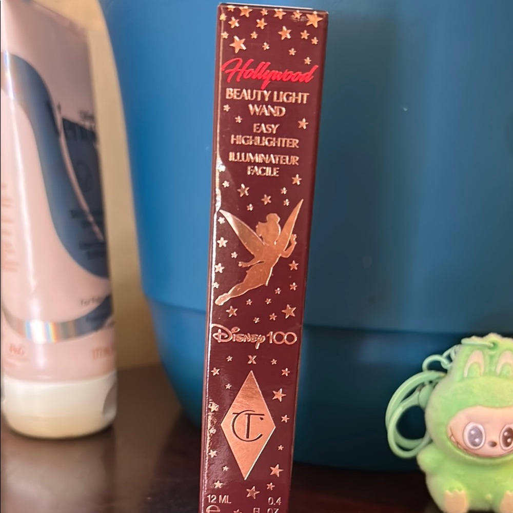 Charlotte Tilbury Hollywood Beauty Light Wand - Gold